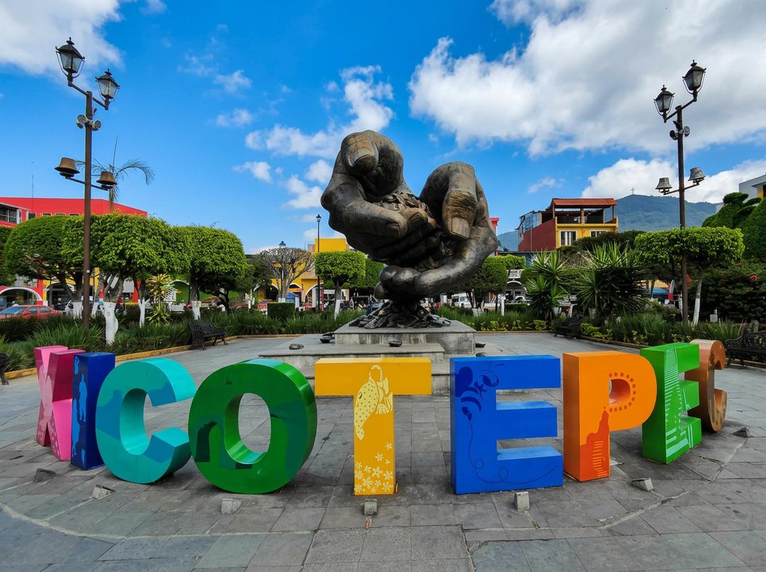Paisaje verde y montañas en Xicotepec de Juárez